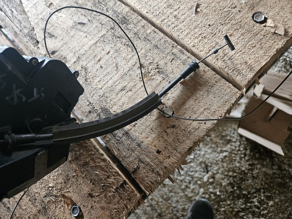 Cabluri usi fata spate smart forfour