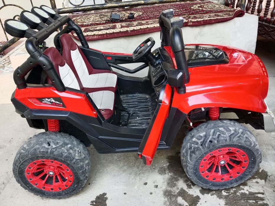 BOLALAR MASHINASI 2 kishilik azgina haydalgan 4 ta shirokiy balon