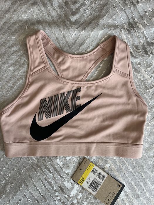 Спортни бюстиета Nike
