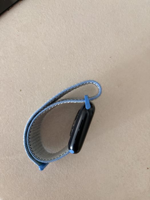 Часы Apple Watch SE