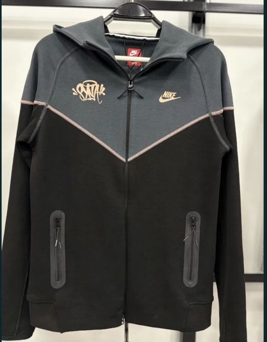 Nike Sportswear Tech Fleece x Central Cee "Life of Syn".