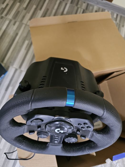 Logitech G923 (Trueforce) + Shifter – Като НОВИ