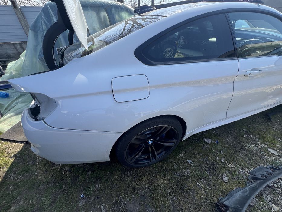 Aripa stanga spate aripa dreapta spate bmw m4 f82