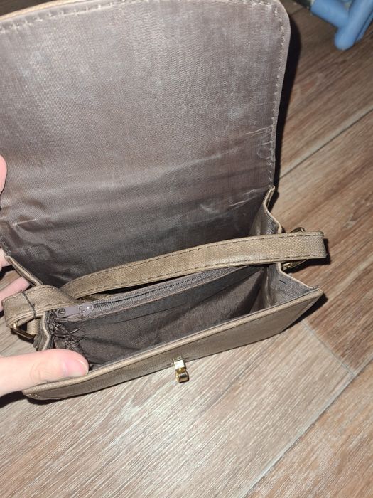 Отдам за символическую сумму