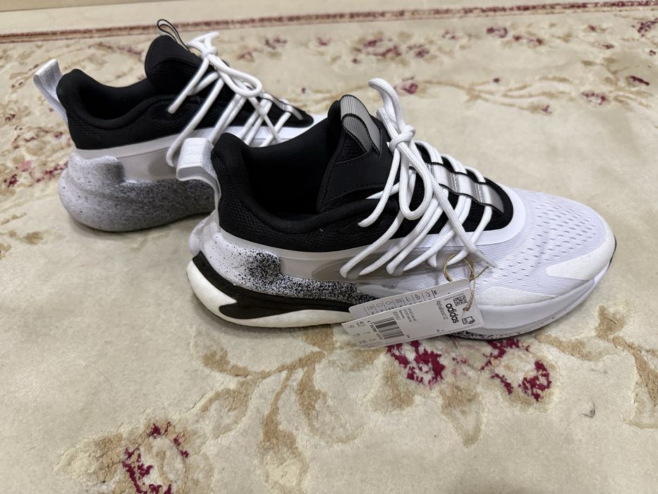 Adidas кроссовки