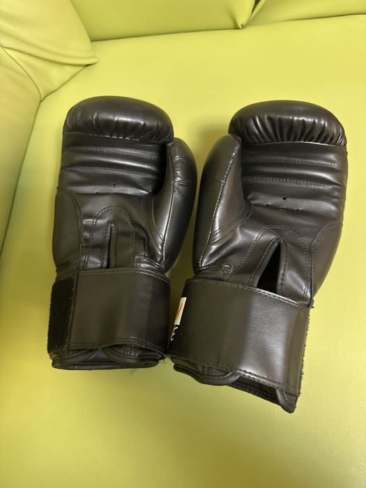 Manusi de box din piele