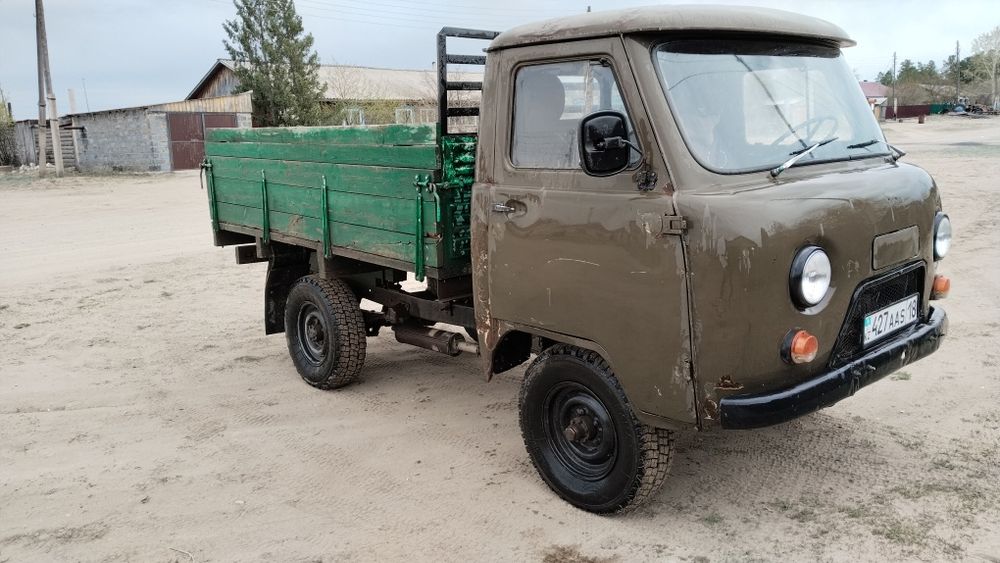 УАЗ 3303 бортовой