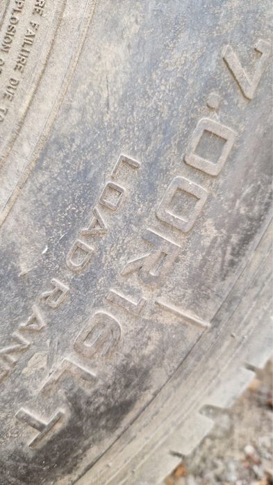 Покрышки ,б/у для автобуса (costra)