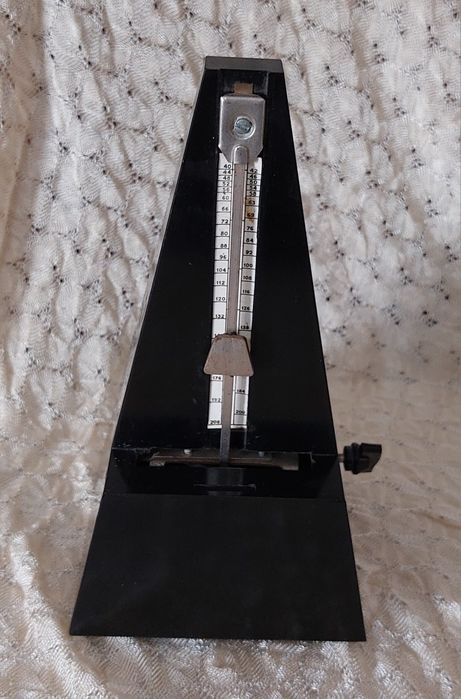 Метроном для музыки механический