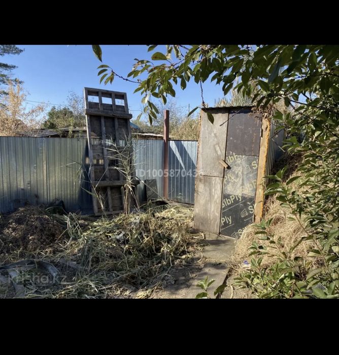 Продам дачу хорошее расположение !