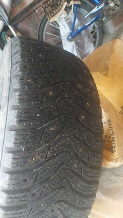 Продам б/у зимние шины