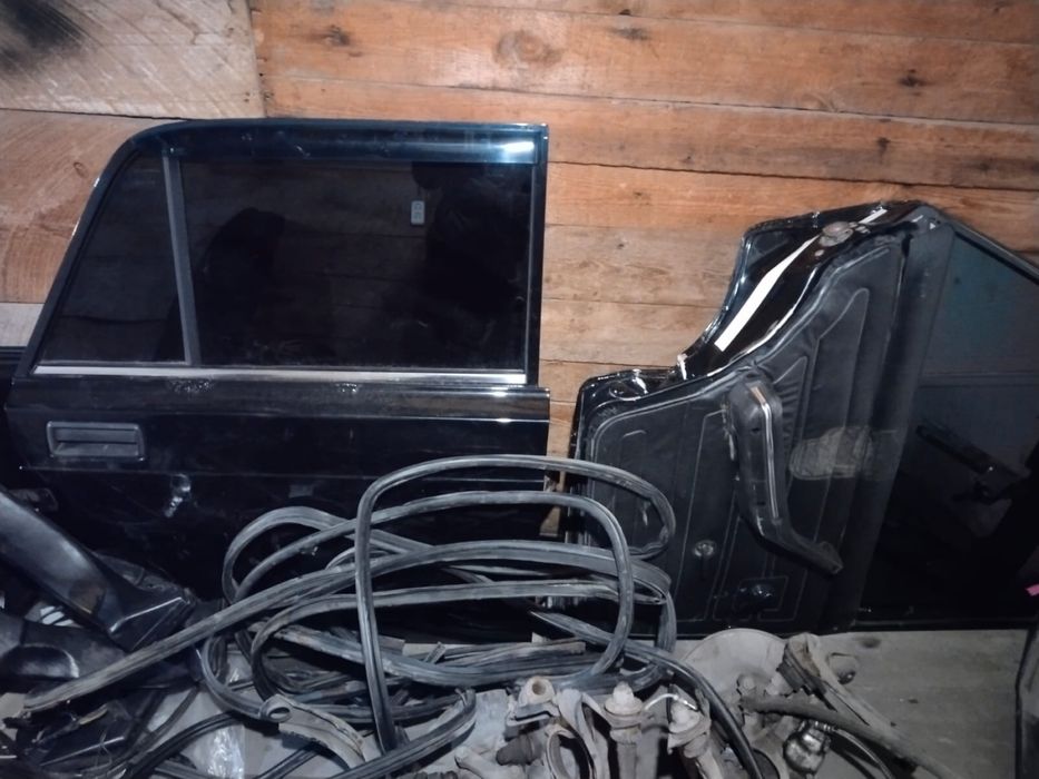 Продам запчасти на Ваз 2107