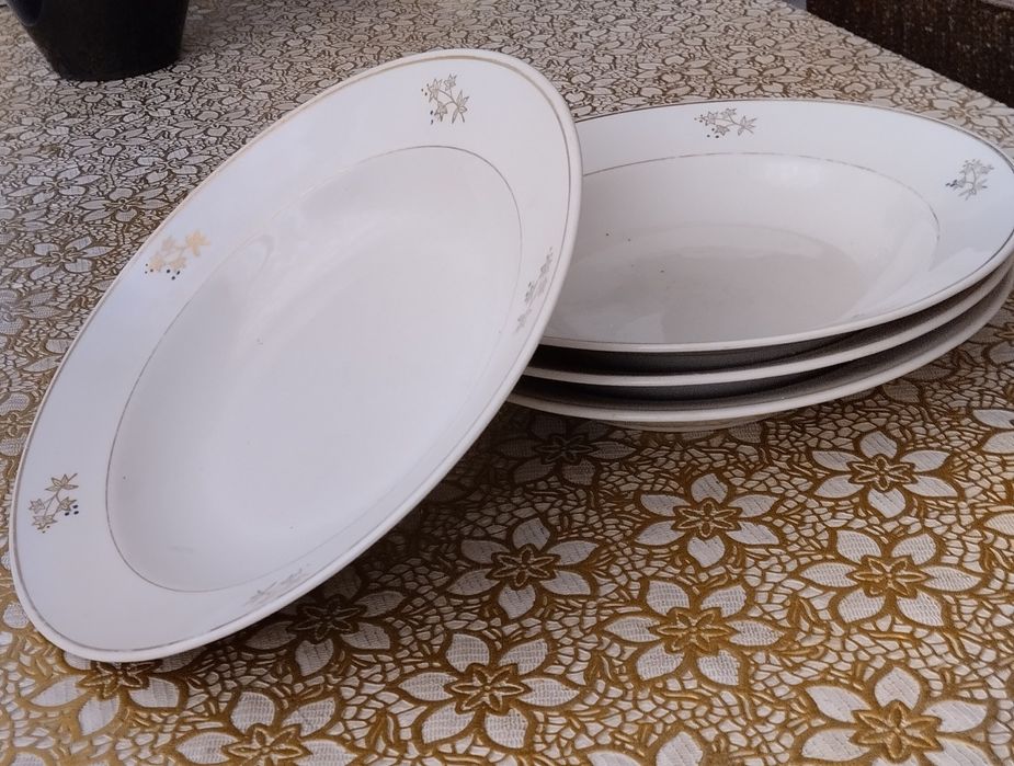 Тарелки для первого и второго блюда