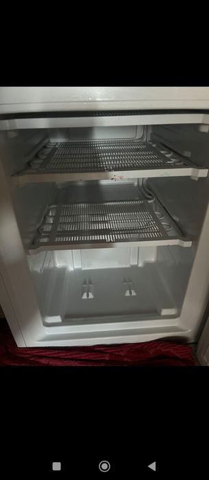 Холодильник белый