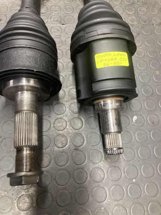 Полуоска/полуоски за тойота ланд крузер J90/Land cruiser J90 96-02г