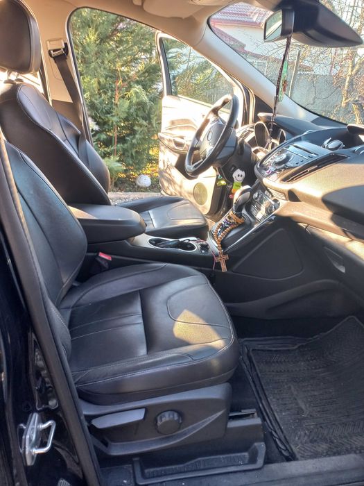 Ford Kuga 2013,masina fără defecte.