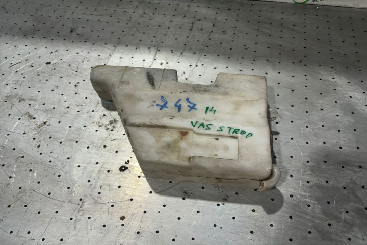 Vas lichid parbriz Nissan Terrano R20