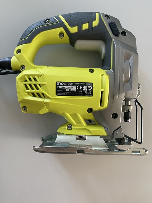 Pendular fierastrau vertical RYOBI