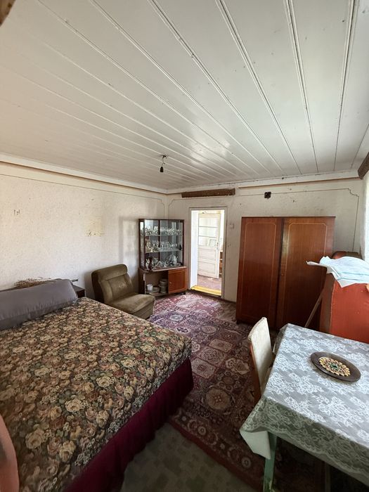 Vand casă in Dumbraveni, jud Suceava,  103 mp si teren 355mp central Str Eugen Lovineacu nr 7.
