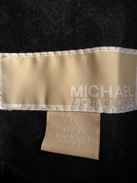 Продам пальто MICHAEL KORS новое