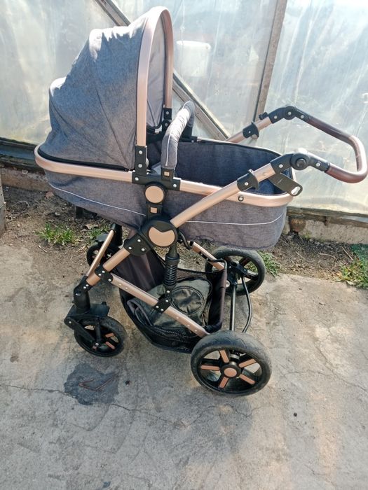 коляска в отличном состояние доставка