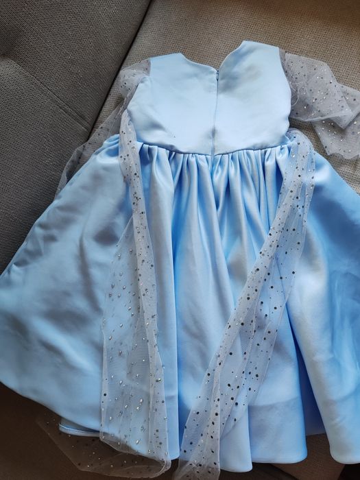 Обемна рокля за принцеса за 7-8 години