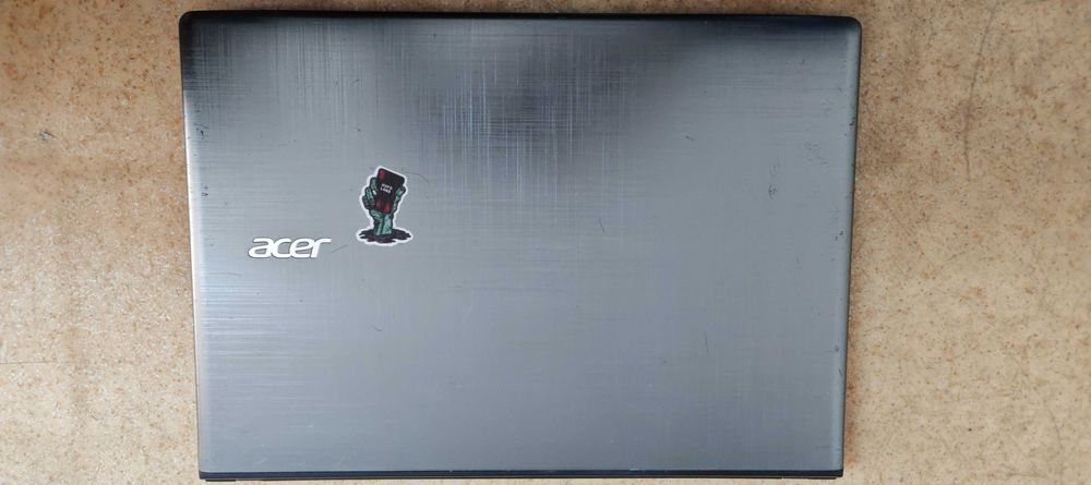 Laptop Acer Core I7 7500U 12gb ddr4 dspy 14inch fhd