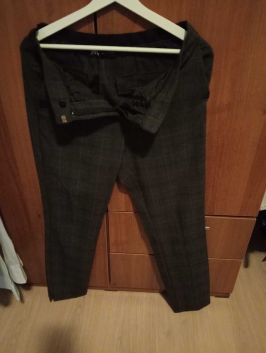 Pantaloni stofa Zara