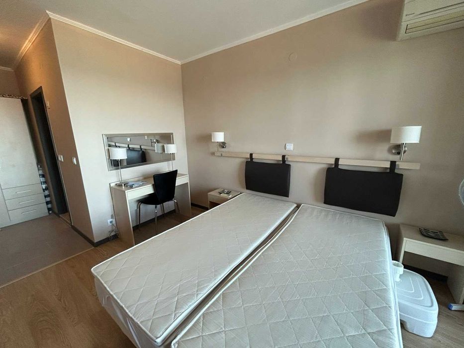 Продава се Двустаен апартамент в Варна, Център - 62 кв.м за 1194 €/кв.м - Снимка #14