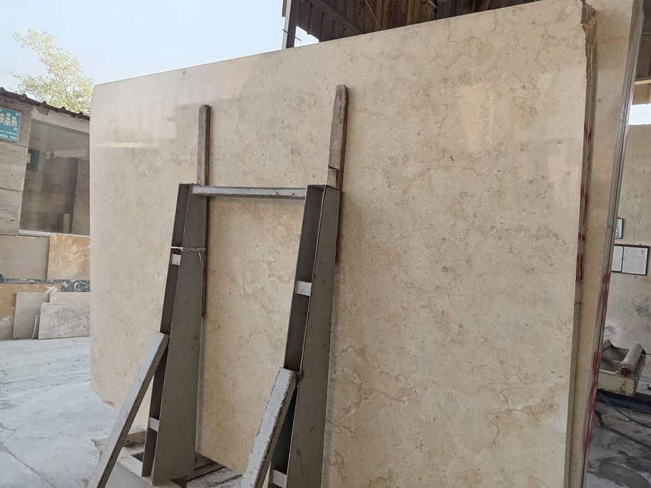 Pervaze scări blaturi din marmura sau granit, pardoseala marmura grani