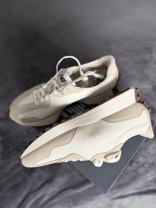 New Balance 327 bej/crem cu logo maro marimea 44.5 noi originali