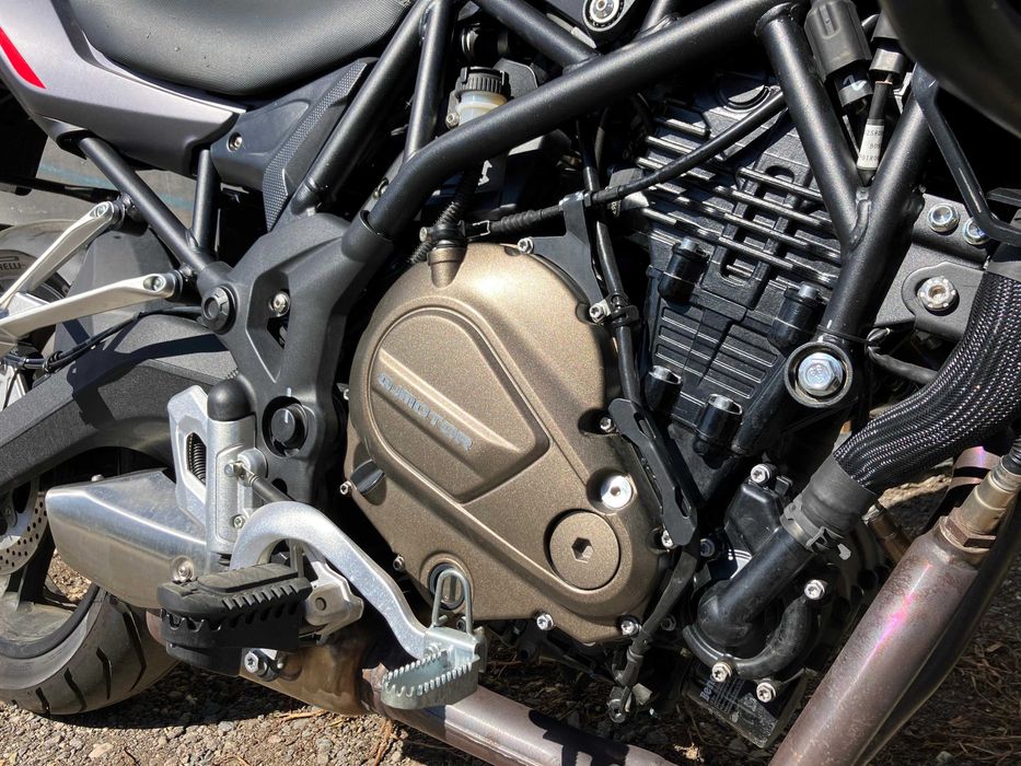 Motocicleta QJ Motor SRT 700 ! Echipare de top!