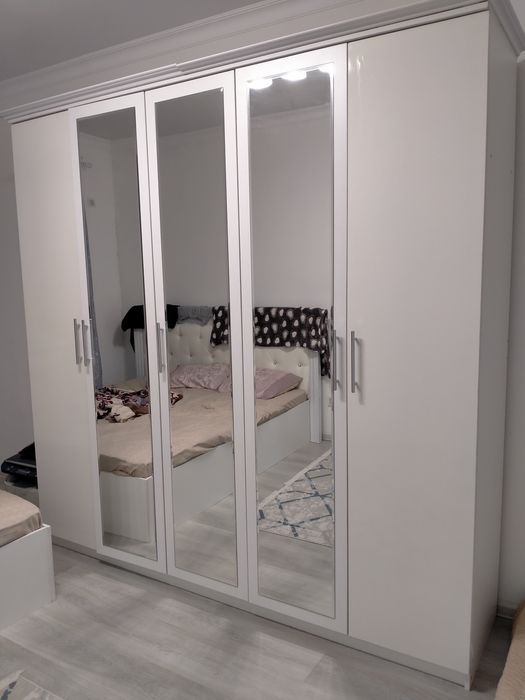 Продам шкаф срочно