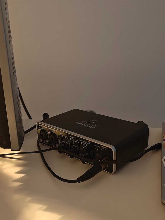 interfață audio Behringer U-Phoria UMC204HD