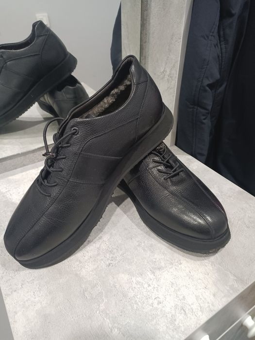 Продам кроссовка