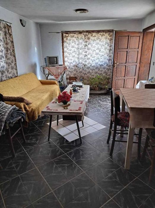 Продава се Къща в с. Синаговци, Област Видин - 200 кв.м за 410 €/кв.м - Снимка #2