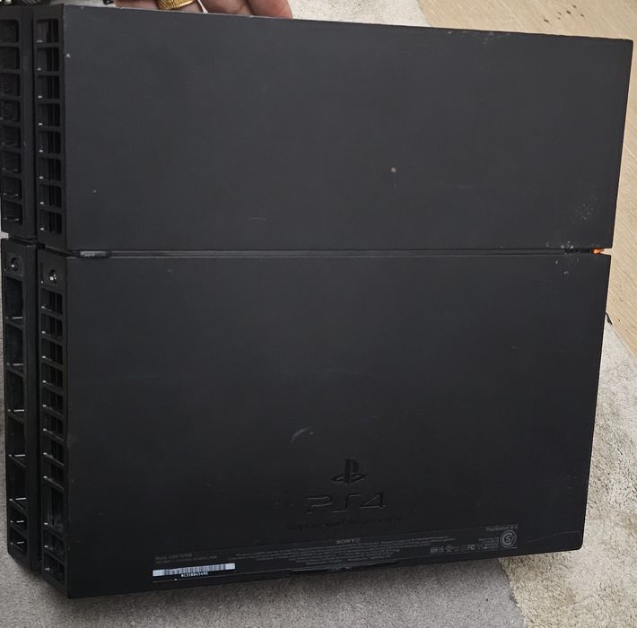 Consolă PlayStation 4 (PS4) 1TB Ediție Limitată Call of Duty Black Ops III + Controller Original BO3