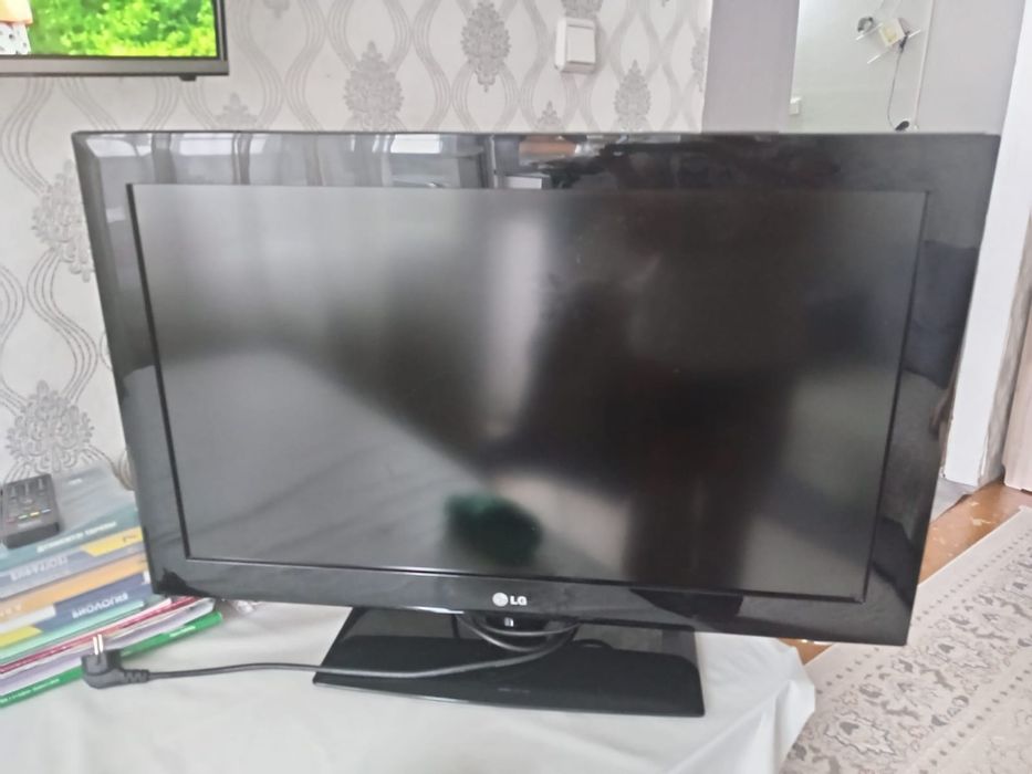 Продам телевизор