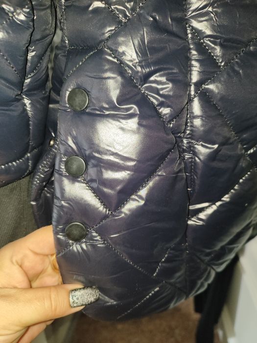 Продам куртку весна осень