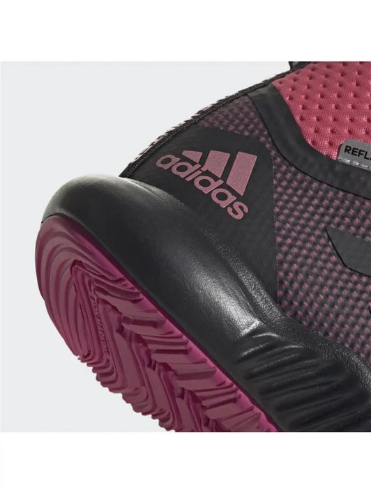 Продам новые осенние кросовки Adidas