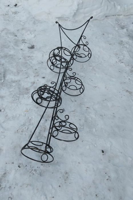 Цветочник. Подставка для цветов.