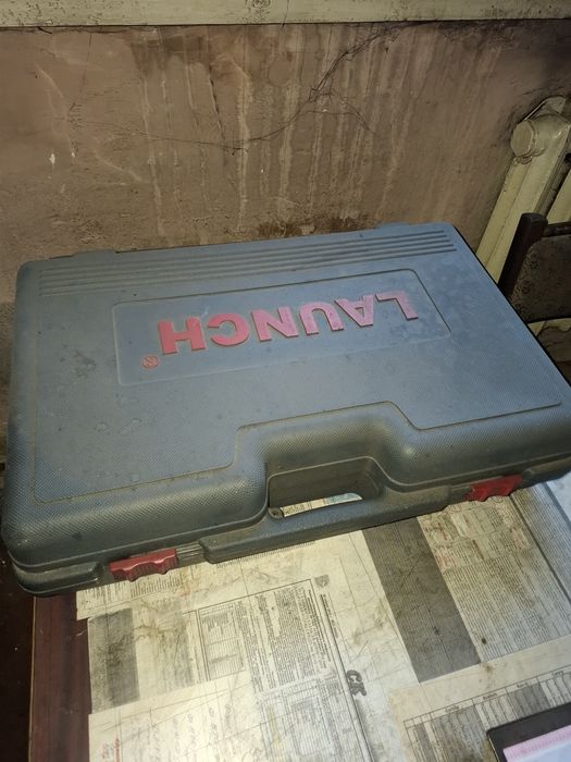 Продам автосканер фирмы Лаунч.