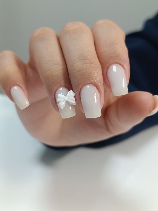 Маникюр, педикюр