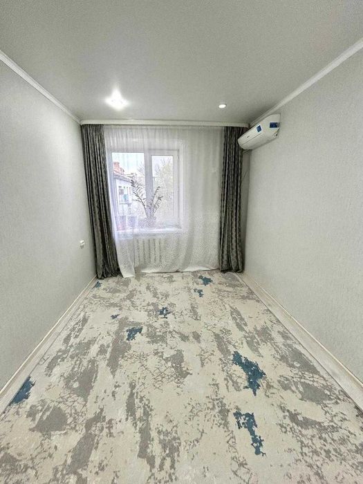 Продаётся 2 комн квартира