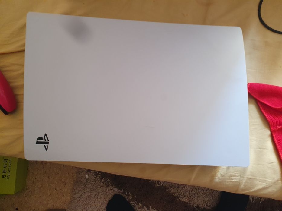 Продам Sony Playstation 5  срочна