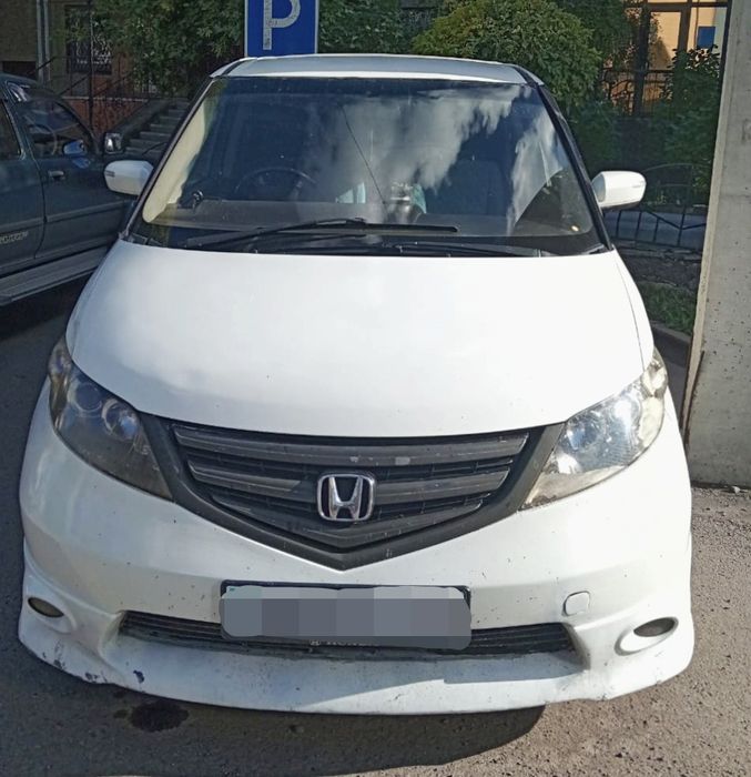Продам HONDA elysion