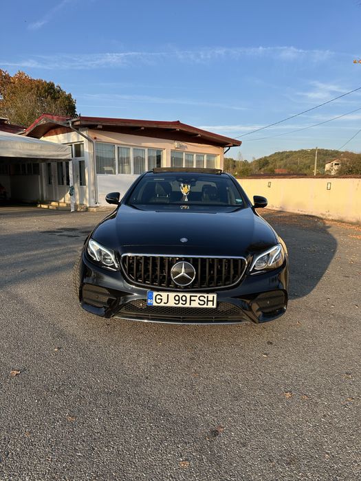 Mercedes Benz E220