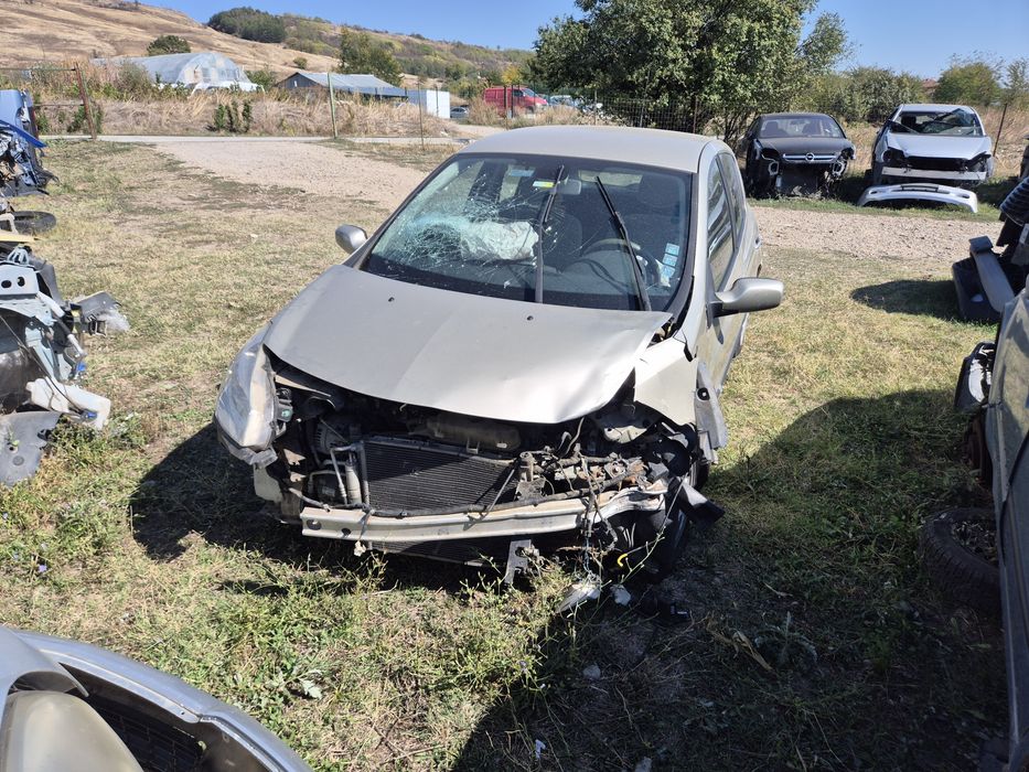 Рено Клио автомат, 1.6, 16V, бензин на части. Reno Klio.