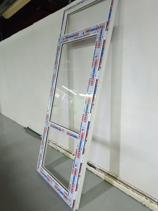 Продам стекло пластиковые окна