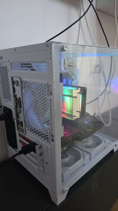 PC Gaming White – i5-9400F, 16GB DDR4